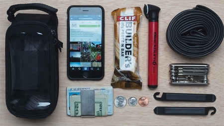 Torba na telefon BLACKBURN LOCAL PLUS TOP TUBE BAG wodoodporna czarna